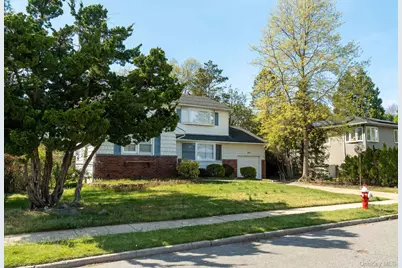 18 Edna Drive, Syosset, NY 11791 - Photo 2