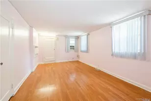 838 Avenue Z, Brooklyn, NY 11235 - Photo 4
