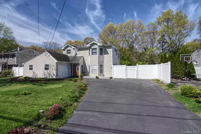 96 Stuyvesant Drive, Port Jefferson Station, NY 11776 - Photo 2