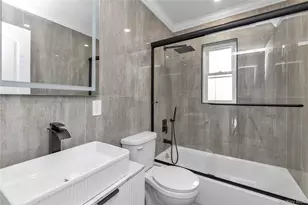 9 Tulip Ln, Port Washington, NY 11050 - Photo 16