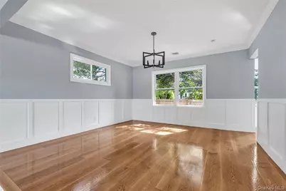 9 Tulip Lane, Port Washington, NY 11050 - Photo 6