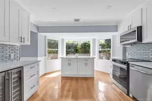 9 Tulip Ln, Port Washington, NY 11050 - Photo 8