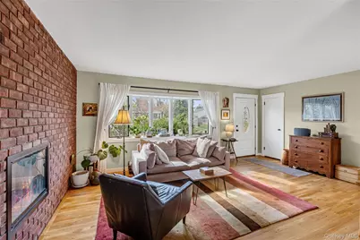 228 8th Street, Bethpage, NY 11714 - Photo 4