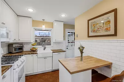 228 8th Street, Bethpage, NY 11714 - Photo 12