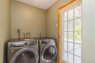 19 Heather Dr, Kings Park, NY 11754 - Photo 22