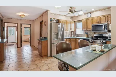 14 McCord Place, Bethpage, NY 11714 - Photo 8