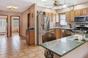 14 McCord Pl, Bethpage, NY 11714 - Photo 8
