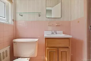 218-37 Grand Central Pkwy, Hollis, NY 11427 - Photo 22
