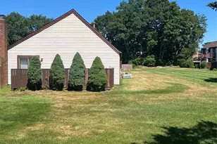 50 Gauguin Ct, Middle Island, NY 11953 - Photo 4