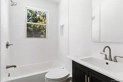17 June Avenue, Bayville, NY 11709 - Photo 18