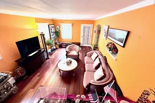 75-19 188th St, Fresh Meadows, NY 11366 - Photo 4