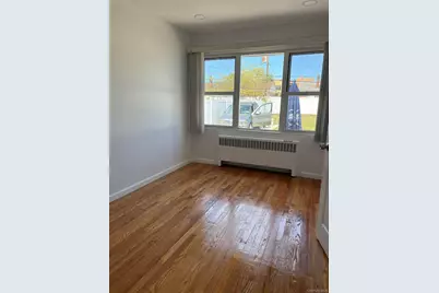 2262 Leighton Road, Elmont, NY 11003 - Photo 6