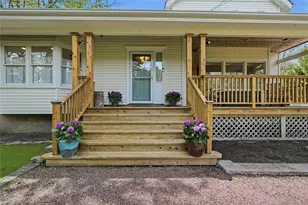 95 6th Ave, Huntington Station, NY 11746 - Photo 6