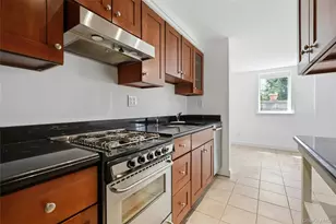 95 6th Ave, Huntington Station, NY 11746 - Photo 34