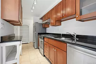 95 6th Ave, Huntington Station, NY 11746 - Photo 30