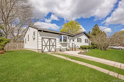 31 Dena Drive, Blue Point, NY 11715 - Photo 2