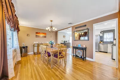 33 Albert Street, Hicksville, NY 11801 - Photo 12