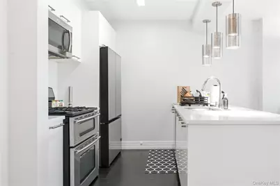 64-05 Yellowstone Boulevard #PH508, Forest Hills, NY 11375 - Photo 6