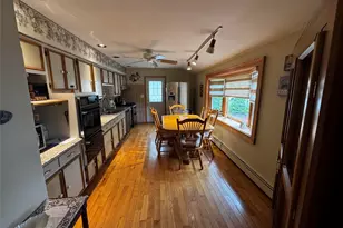 30 Woodmere Pl, Selden, NY 11784 - Photo 12