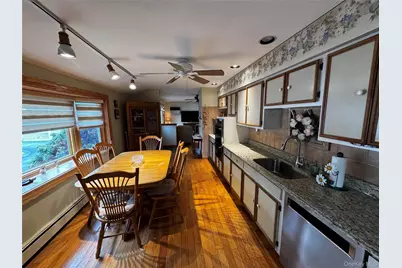 30 Woodmere Place, Selden, NY 11784 - Photo 10