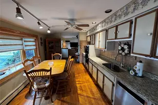 30 Woodmere Pl, Selden, NY 11784 - Photo 10