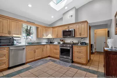 14 Sunderland Place, Suffern, NY 10901 - Photo 24