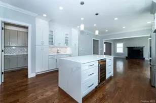 19 Beverly Rd, New Rochelle, NY 10804 - Photo 4