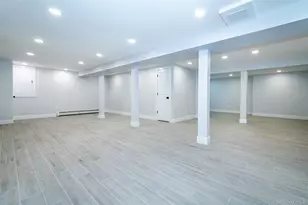 19 Beverly Rd, New Rochelle, NY 10804 - Photo 32
