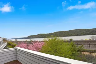136 Hudson Pointe Dr, Poughkeepsie, NY 12601 - Photo 40