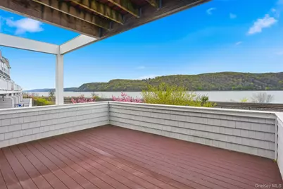 136 Hudson Pointe Drive, Poughkeepsie, NY 12601 - Photo 32