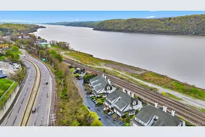 136 Hudson Pointe Drive, Poughkeepsie, NY 12601 - Photo 36