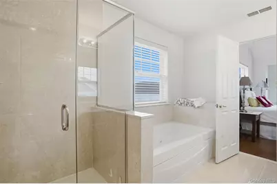 136 Hudson Pointe Drive, Poughkeepsie, NY 12601 - Photo 22