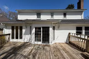 20 Harby Dr, Huntington, NY 11743 - Photo 2