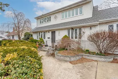 175 Wickfield Lane, North Babylon, NY 11703 - Photo 1