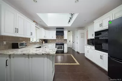 921 W Dover Road, Pawling, NY 12564 - Photo 6
