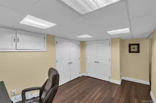 288 Bow Dr, Smithtown, NY 11787 - Photo 34