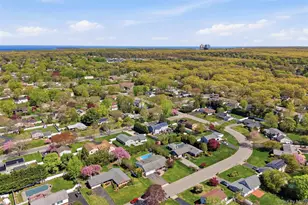 28 Manchester Ln, Stony Brook, NY 11790 - Photo 28