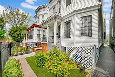 681 E 243rd Street, Bronx, NY 10470 - Photo 2