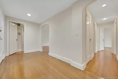 280 Bronxville Road #5X, Bronxville, NY 10708 - Photo 4