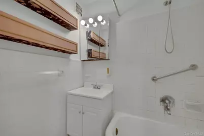280 Bronxville Road #5X, Bronxville, NY 10708 - Photo 20