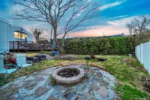 105 Thomas Pl, Bellmore, NY 11710 - Photo 30