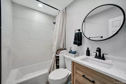 105 Thomas Place, Bellmore, NY 11710 - Photo 16