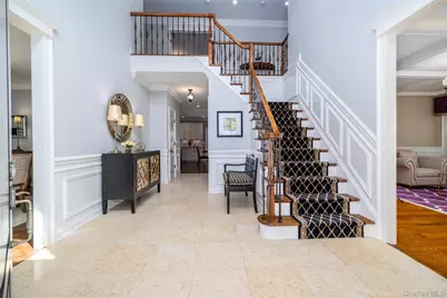 121 Harvard Avenue, Rockville Centre, NY 11570 - Photo 6