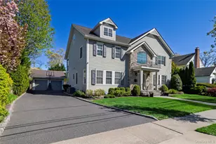 121 Harvard Ave, Rockville Centre, NY 11570 - Photo 2