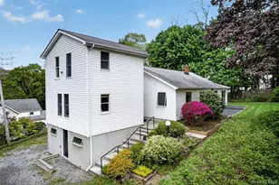 17 Montrose Station Rd, Montrose, NY 10548 - Photo 2
