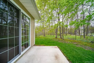 26 Halley Court, Poughkeepsie, NY 12601 - Photo 36