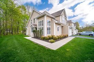 26 Halley Ct, Poughkeepsie, NY 12601 - Photo 2