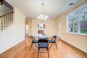 26 Halley Ct, Poughkeepsie, NY 12601 - Photo 8