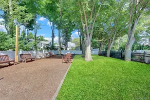 84 Cardinal Ln, Islip, NY 11751 - Photo 26