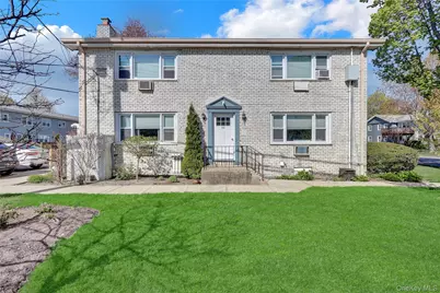 84 Cardinal Lane #1B, Islip, NY 11751 - Photo 2